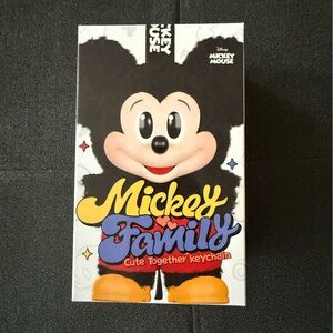 Pop Mart Mickey Family - Chip